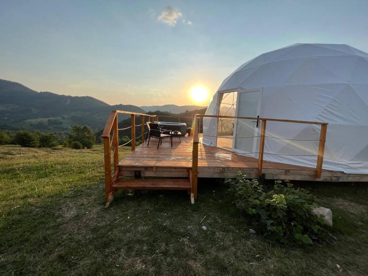 Hotel Starry Dome - Manta'S Retreat Glamping Cornereva Exterior foto